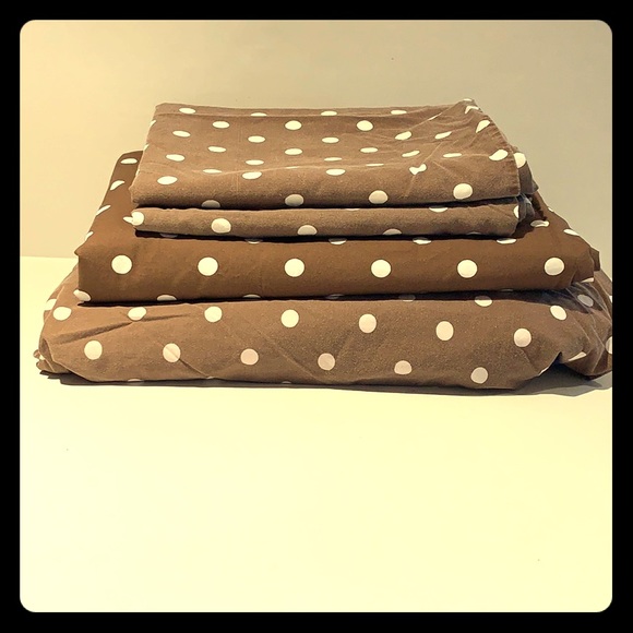 pottery barn polka dot sheets